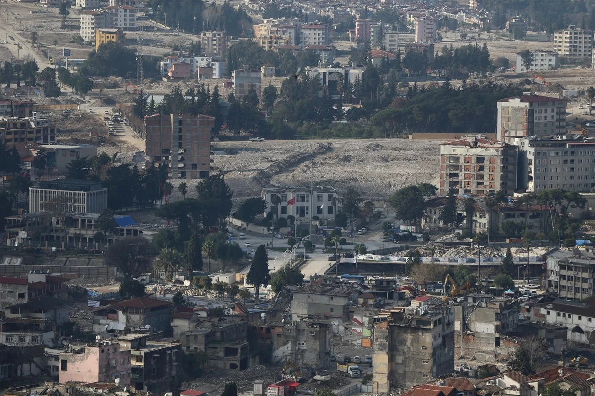 06 Şubat depreminin üzerinden 1 yıl geçmesine rağmen, belediyelerin imar