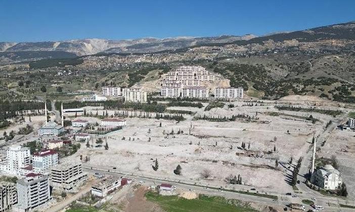 BAŞKAN AKPINAR’DAN DOĞUKENT, GÜNEŞEVLER VE GÜNEŞLİ KOCABAŞ  KONUTLARI İLE İLGİLİ AÇIKLAMA