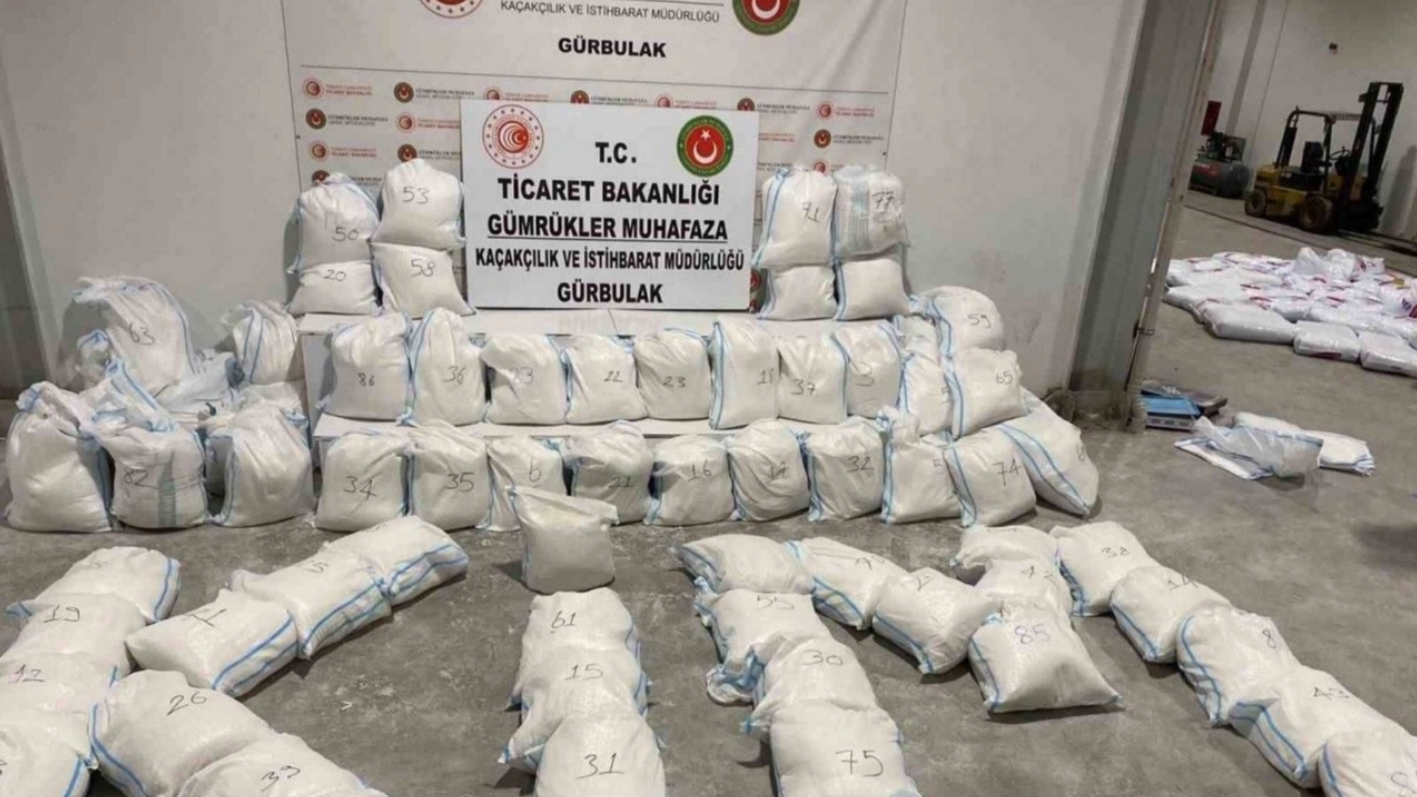 Ticaret Bakanlığı Gümrükler Muhafaza birimlerince Gürbulak Gümrük Kapısı’nda gerçekleştirilen operasyonda,