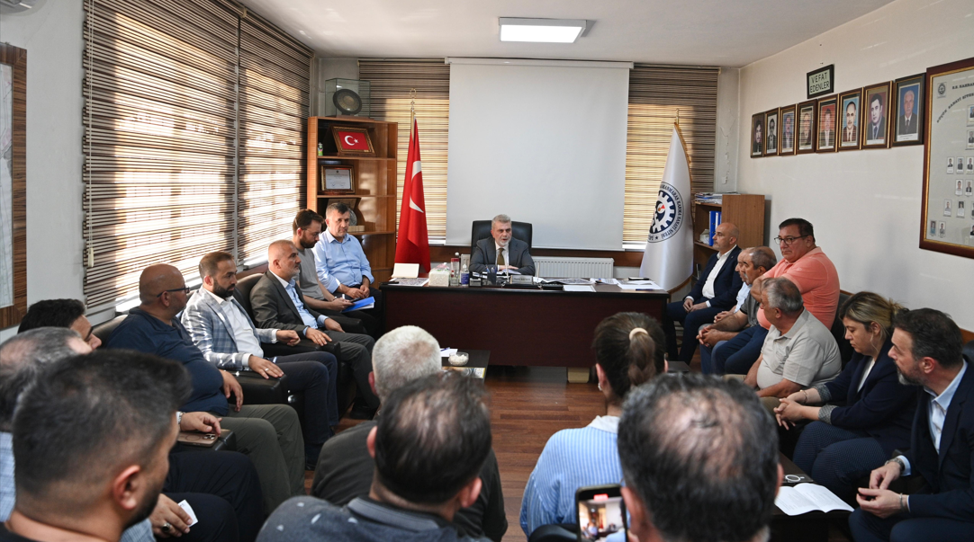 Küçük Sanayi Sitesi Yapı Kooperatifi’ni ziyaret ederek kooperatif yönetimi ve esnaflarla