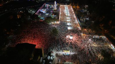 
Kahramanmaraş KAFUM alanında yapılan müzik organizesini ve diğer belediyelerinde organizelerini